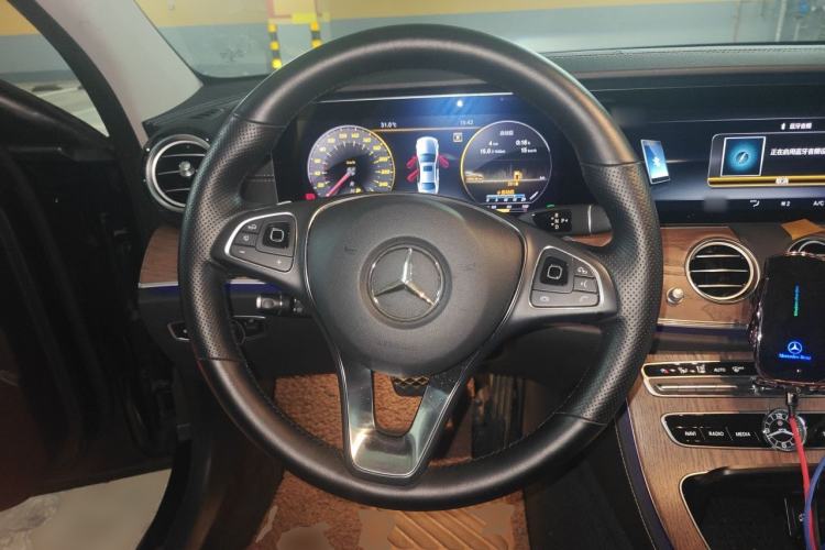 Used Mercedes-Benz E-Class 2018 E 300 L Luxury Model Steering Wheel