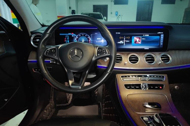 Used Mercedes-Benz E-Class 2018 E 300 L Luxury Model Steering Wheel
