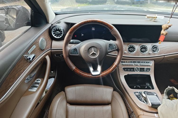 Used Mercedes-Benz E-Class 2018 Facelift E 200 L Steering Wheel