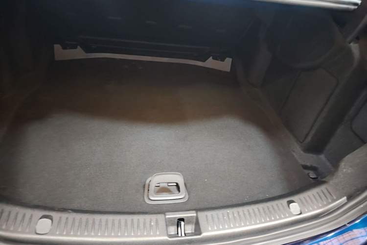 Used Mercedes-Benz E-Class 2018 Restyled E 300 L Sporty and Stylish Edition Trunk