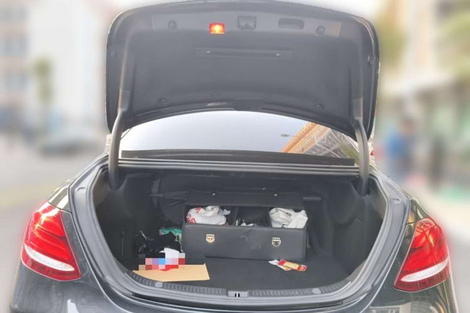 Used Mercedes-Benz E-Class 2018 Facelift E 200 L Sport Edition Trunk