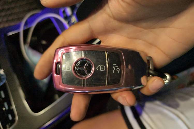 Used Mercedes-Benz E-Class 2018 E 200 L Sport Edition Vehicle Key