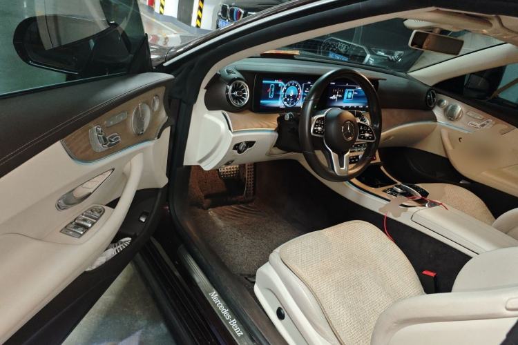 Used Mercedes-Benz E-Class 2018 E 200 Convertible Coupe Driver Seat