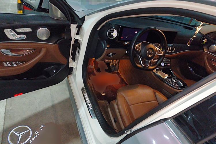 Used Mercedes-Benz E-Class 2018 Restyled E 300 L Sporty and Stylish Edition Driver Seat
