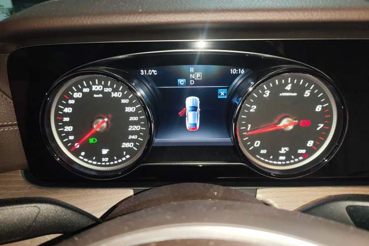 Used Mercedes-Benz E-Class 2018 E 200 Coupe Instrument Cluster