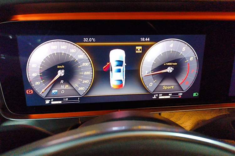 Used Mercedes-Benz E-Class 2018 Restyled E 300 L Sporty and Stylish Edition Instrument Cluster