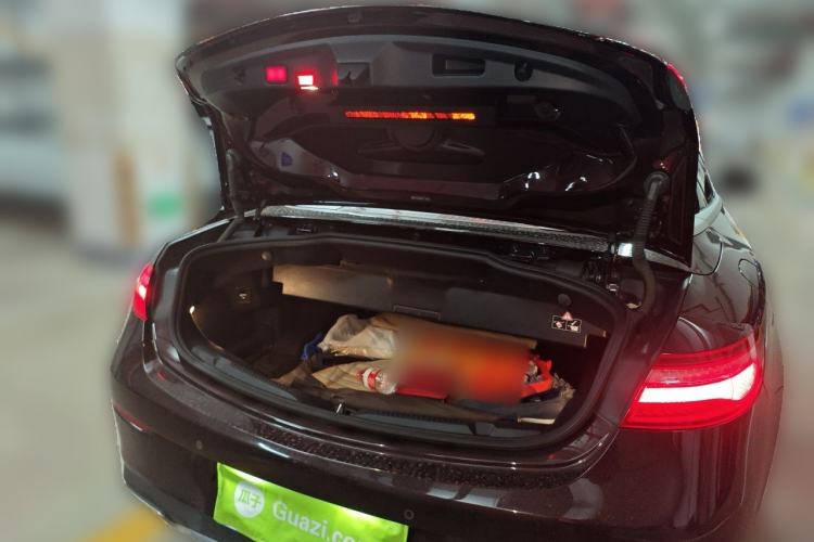 Used Mercedes-Benz E-Class 2018 E 200 Convertible Coupe Trunk