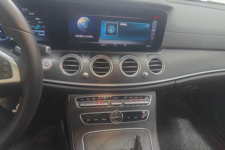 Used Mercedes-Benz E-Class 2018 Restyled E 300 L Sporty and Stylish Edition Audio And AC Panel