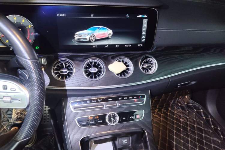 Used Mercedes-Benz E-Class 2018 E 200 Coupe Audio And AC Panel