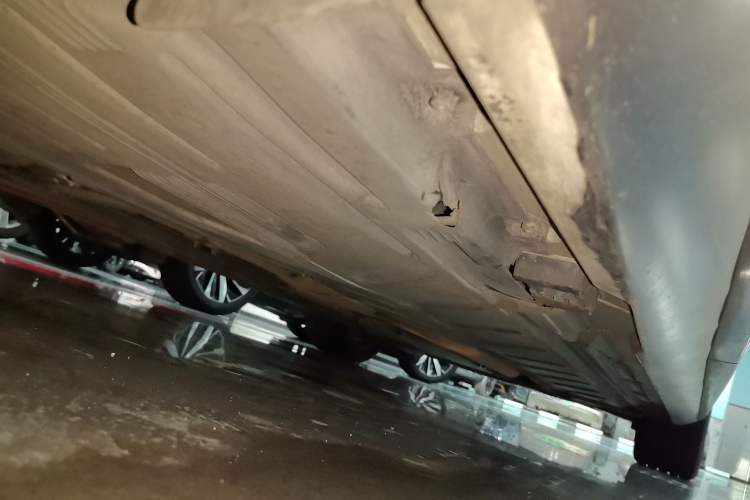 Used Mercedes-Benz E-Class 2018 E 300 L Sport Luxury Edition Chassis Rear Right