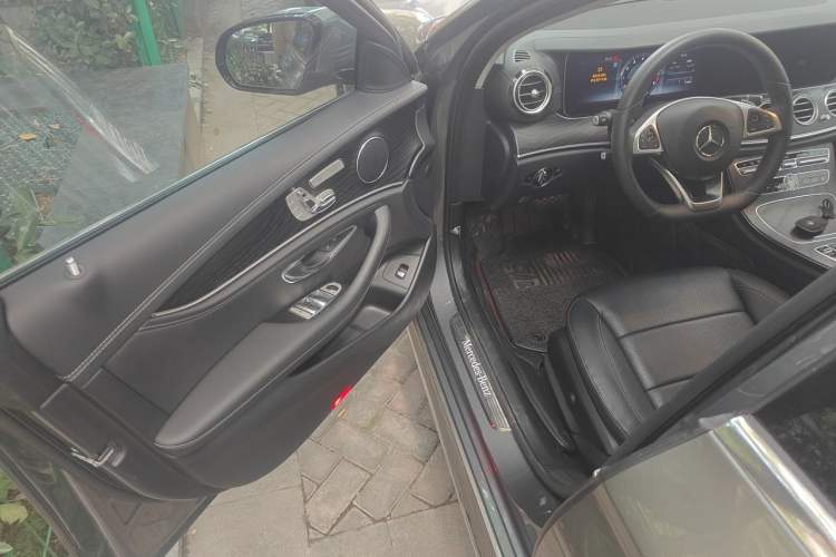 Used Mercedes-Benz E-Class 2018 Restyled E 300 L Sporty and Stylish Edition Driver Seat
