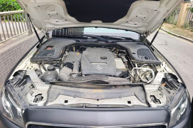 Used Mercedes-Benz E-Class 2018 E 200 Sport Edition Engine Bay