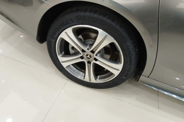 Used Mercedes-Benz E-Class 2018 E 200 L Sport Edition Exterior 6