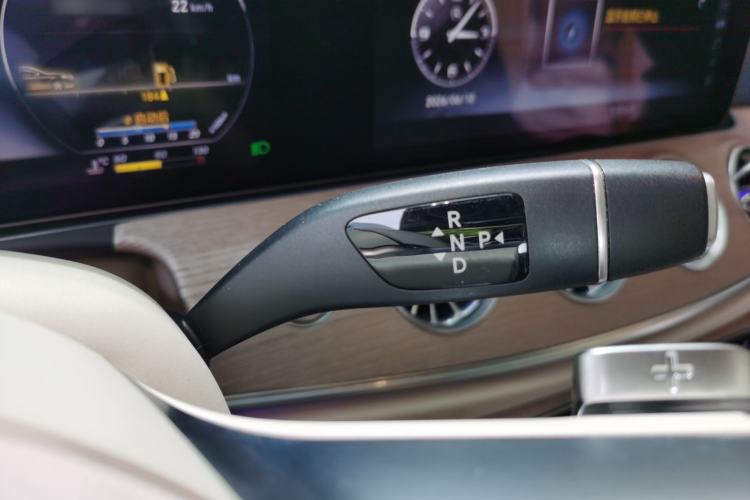 Used Mercedes-Benz E-Class 2018 E 200 Coupe Gear Lever