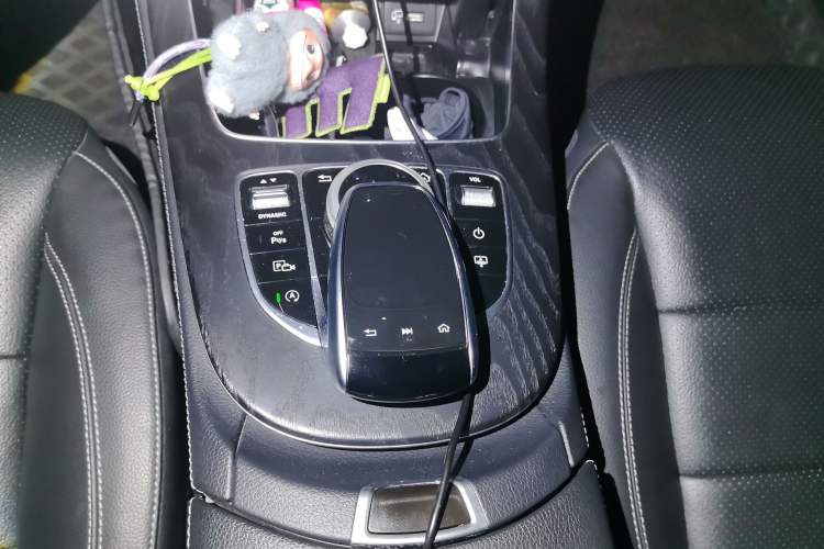 Used Mercedes-Benz E-Class 2018 Restyled E 300 L Sport Luxury Edition Gear Lever