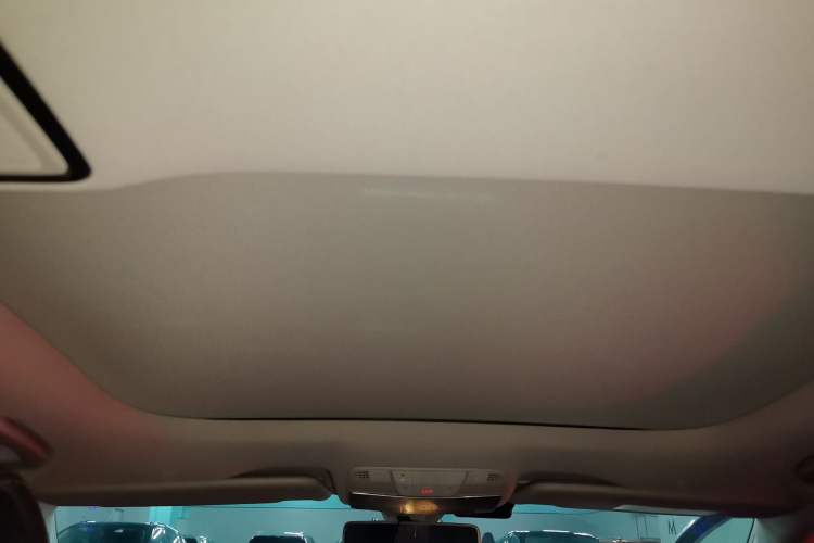 Used Mercedes-Benz E-Class 2018 E 300 L Sport Luxury Edition Headliner
