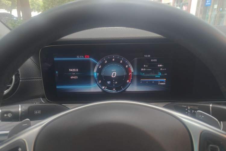 Used Mercedes-Benz E-Class 2018 Restyled E 300 L Sporty and Stylish Edition Instrument Cluster