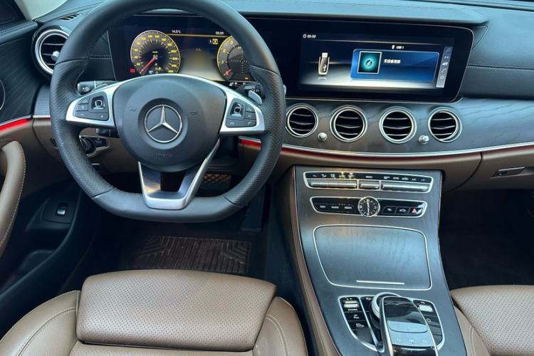 Used Mercedes-Benz E-Class 2018 Facelift E 200 L Sport Edition Interior 8