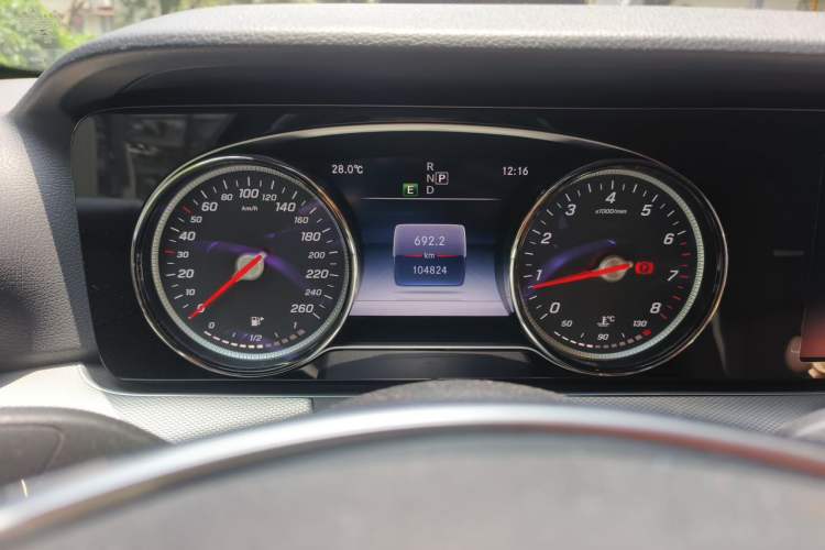 Used Mercedes-Benz E-Class 2018 E 200 Sport Edition Odometer Close Up