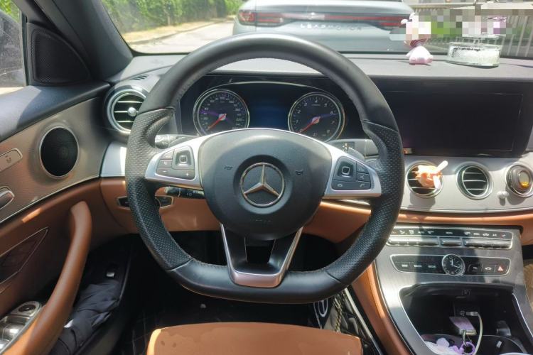 Used Mercedes-Benz E-Class 2018 E 200 Sport Edition Steering Wheel