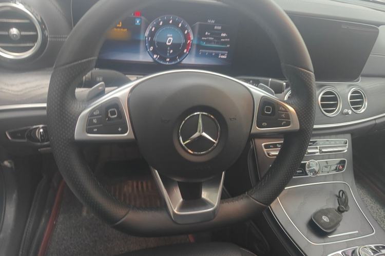 Used Mercedes-Benz E-Class 2018 Restyled E 300 L Sporty and Stylish Edition Steering Wheel