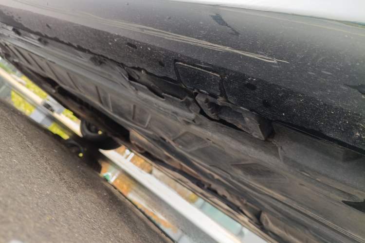 Used Mercedes-Benz E-Class 2018 E 200 4MATIC Coupe Chassis Rear Left