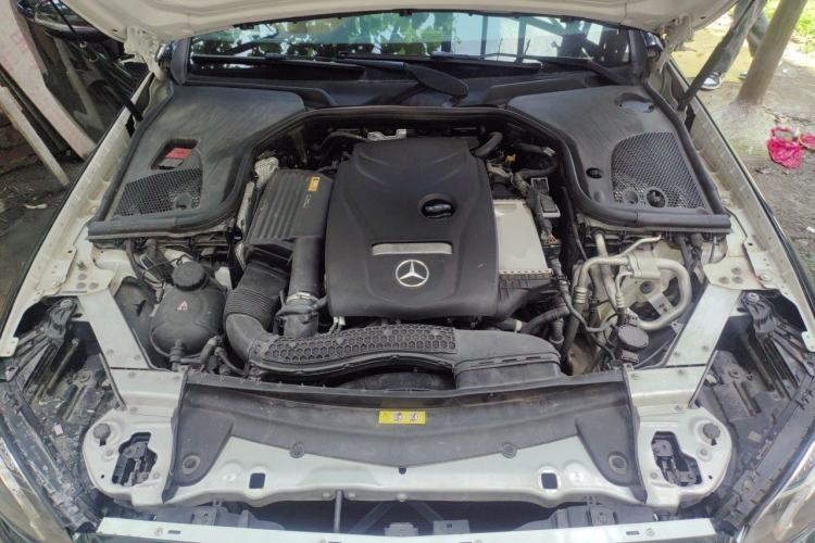 Used Mercedes-Benz E-Class 2018 E 200 4MATIC Convertible Coupe Engine Bay