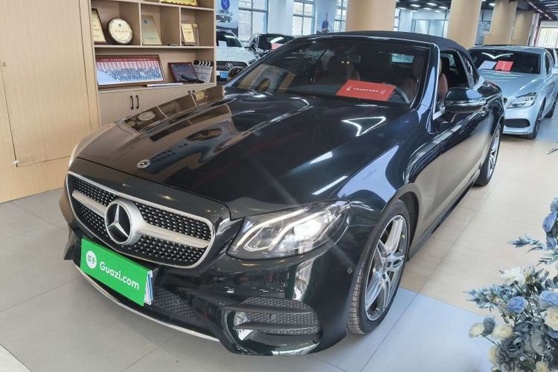 Used Mercedes-Benz E-Class 2018 E 200 4MATIC Convertible Coupe Front Left 45 Deg