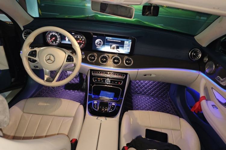 Used Mercedes-Benz E-Class 2018 E 200 Coupe Interior 2
