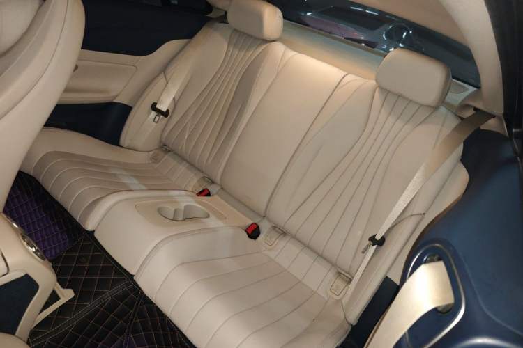 Used Mercedes-Benz E-Class 2018 E 200 Coupe Interior 4