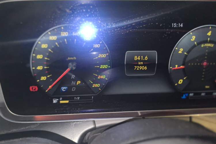 Used Mercedes-Benz E-Class 2018 Facelift E 200 L Sport Edition Odometer Close Up