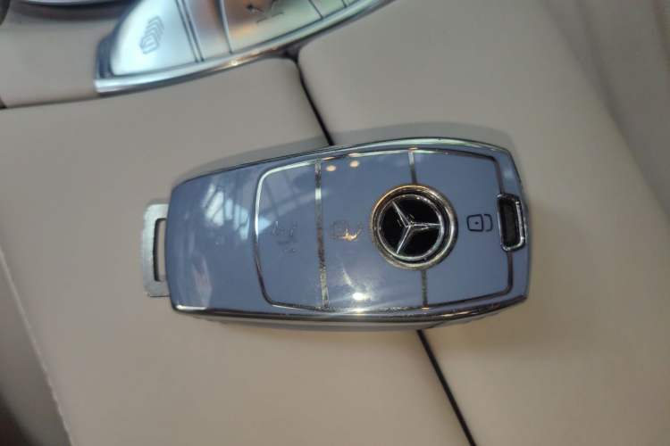 Used Mercedes-Benz E-Class 2018 E 200 4MATIC Convertible Coupe Vehicle Key
