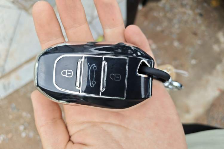 Used Mercedes-Benz E-Class 2018 E 300 L Luxury Model Vehicle Key