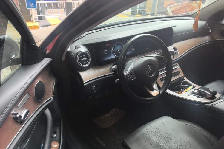 Used Mercedes-Benz E-Class 2018 Facelift E 200 L 4MATIC Driver Seat