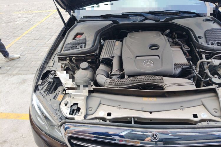 Used Mercedes-Benz E-Class 2018 Facelift E 300 L Luxury Edition Engine Bay Right