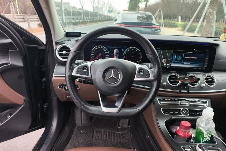 Used Mercedes-Benz E-Class 2018 E 300 L Sporty and Stylish Model Steering Wheel