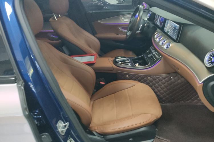 Used Mercedes-Benz E-Class 2018 E 300 Sport Edition Right Front Seat