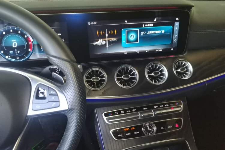 Used Mercedes-Benz E-Class 2018 E 300 Coupe Audio And AC Panel