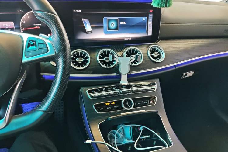 Used Mercedes-Benz E-Class 2018 E 200 Coupe Audio And AC Panel