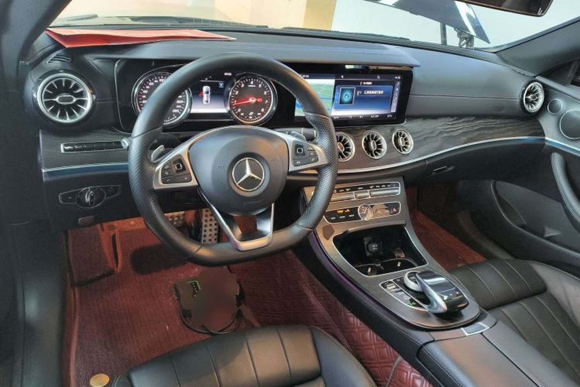 Used Mercedes-Benz E-Class 2018 E 300 Coupe Center Console