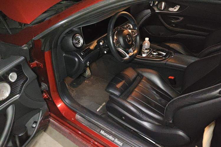 Used Mercedes-Benz E-Class 2018 E 300 Coupe Driver Seat