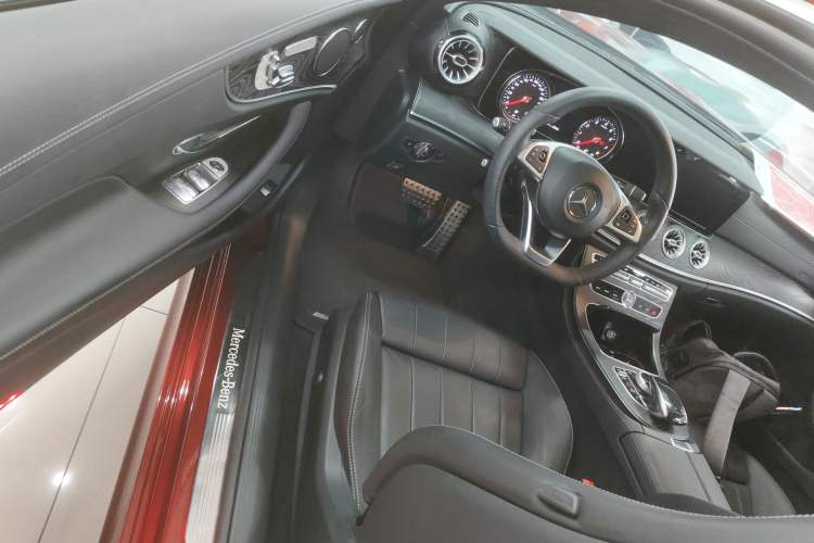 Used Mercedes-Benz E-Class 2018 E 200 Coupe Driver Seat