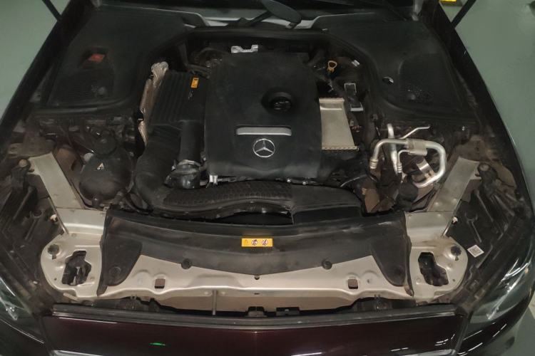 Used Mercedes-Benz E-Class 2018 E 200 Coupe Engine Bay