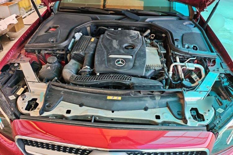 Used Mercedes-Benz E-Class 2018 E 200 Coupe Engine Bay