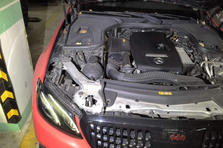 Used Mercedes-Benz E-Class 2018 Facelift E 200 L 4MATIC Engine Bay Right