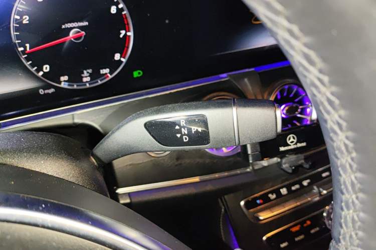 Used Mercedes-Benz E-Class 2018 E 300 Coupe Gear Lever
