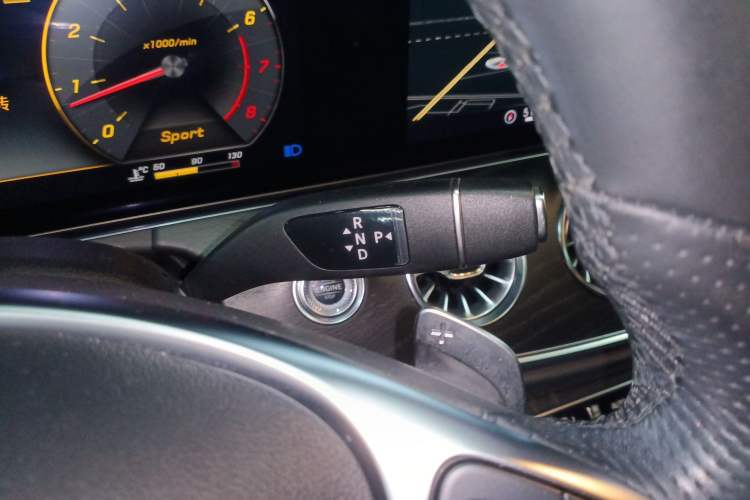 Used Mercedes-Benz E-Class 2018 E 200 Coupe Gear Lever