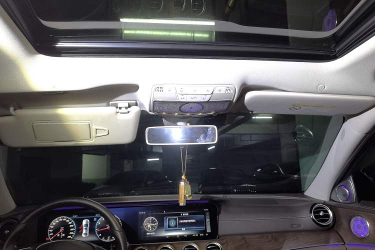 Used Mercedes-Benz E-Class 2018 Facelift E 200 L 4MATIC Headliner