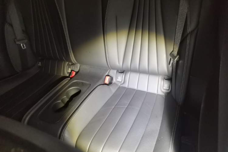 Used Mercedes-Benz E-Class 2018 E 300 Coupe Left Rear Seat