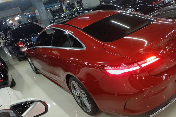 Used Mercedes-Benz E-Class 2018 E 200 Coupe Left Side